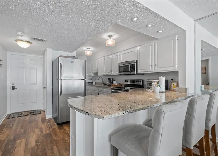 Edgewater 31 *